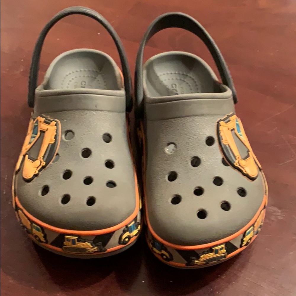 Boys construction crocs sz 11